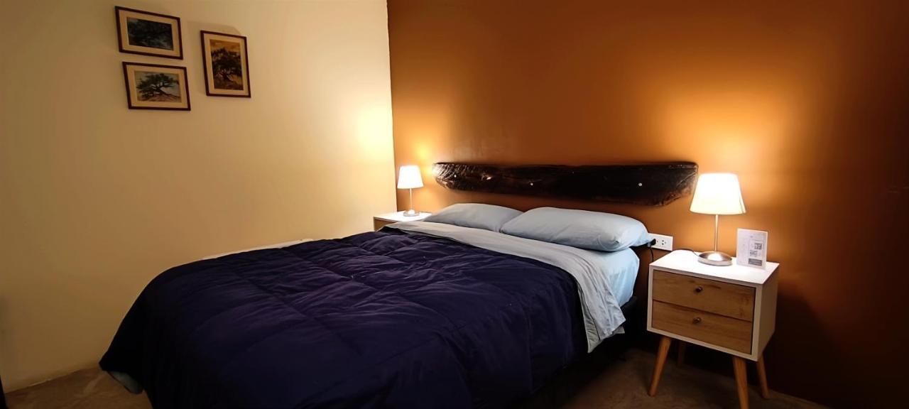 Luchy'S Country House Hostel Ика Екстериор снимка